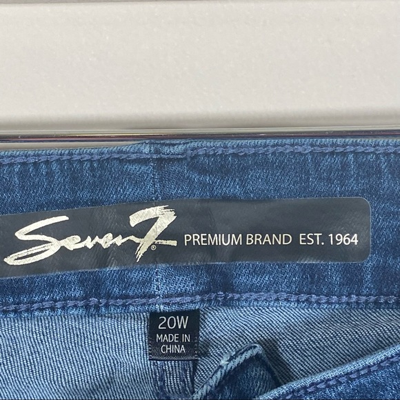 SEVEN7 women’s mid rise slim straight sequin iron on patches jeans plus size 20W - Picture 4 of 7